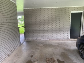 111 Greenwood Dr in Lafayette, LA - Building Photo - Building Photo