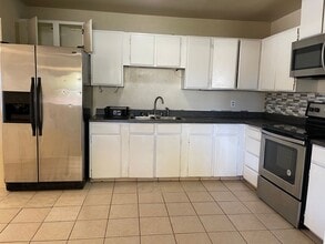 1000 Cameo St in Clovis, NM - Building Photo - Building Photo