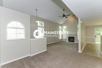 1014 Valley Dr in Goodlettsville, TN - Building Photo - Building Photo