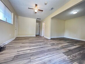 915 Pinckney St in Houston, TX - Foto de edificio - Building Photo