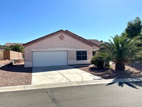 2290 Shooting Star Dr in Bullhead City, AZ - Building Photo - Building Photo