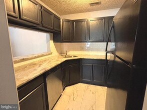 4317A Aberdeen Dr in Mount Laurel, NJ - Building Photo - Building Photo