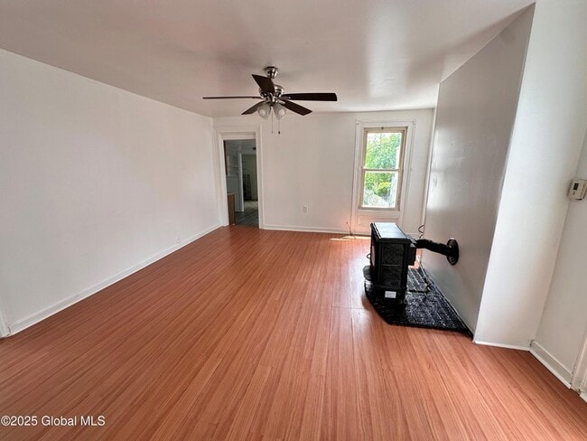 93 Hudson Ave, Unit 2 in Green Island, NY - Building Photo - Building Photo