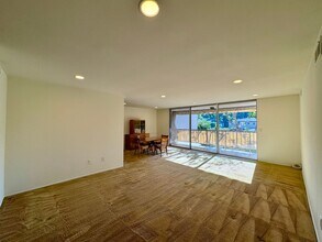 330 W California Blvd in Pasadena, CA - Building Photo - Building Photo