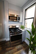 1457 Park Rd NW, Unit 308 in Washington, DC - Foto de edificio - Building Photo