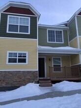 170 Fox Hills Dr in Green River, WY - Building Photo - Building Photo