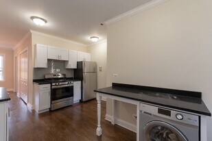 3826 N Greenview Ave, Unit J09P in Chicago, IL - Building Photo