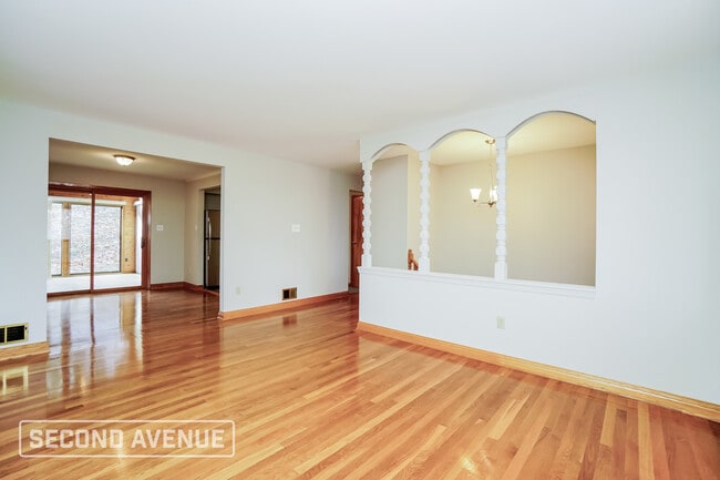 229 Columbia Dr in Aliquippa, PA - Building Photo - Building Photo