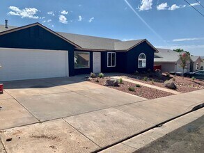 266 N 2000 E in Saint George, UT - Building Photo - Building Photo