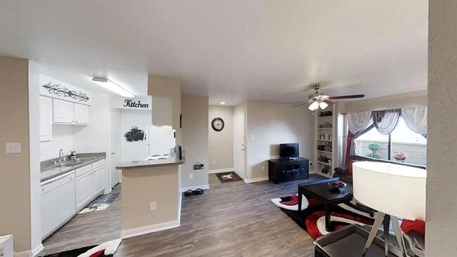 property at 515 S Bender Ave