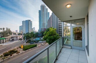 1441 9th Ave, Unit 204 in San Diego, CA - Building Photo - Building Photo
