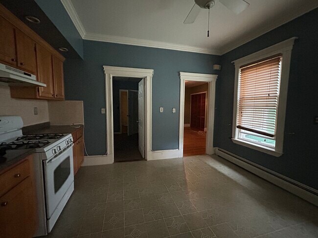 76 Eutaw St, Unit 2nd Floor in Boston, MA - Building Photo - Building Photo