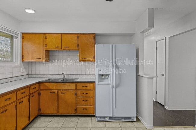 11809 Bridgevale Ave in St. Louis, MO - Building Photo - Building Photo