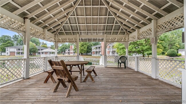 property at 1175 Youngs Rd