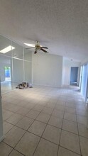 13989 Veronica Ct in Wellington, FL - Building Photo - Building Photo