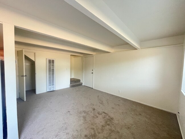 240 Holly St in Vallejo, CA - Building Photo - Building Photo