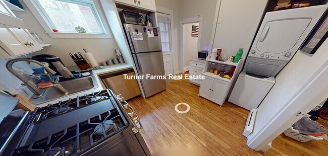 204 Banks St, Unit 1