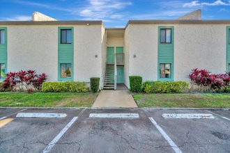 776 116th Ave N, Unit Apt 1105 in St. Petersburg, FL - Building Photo - Building Photo