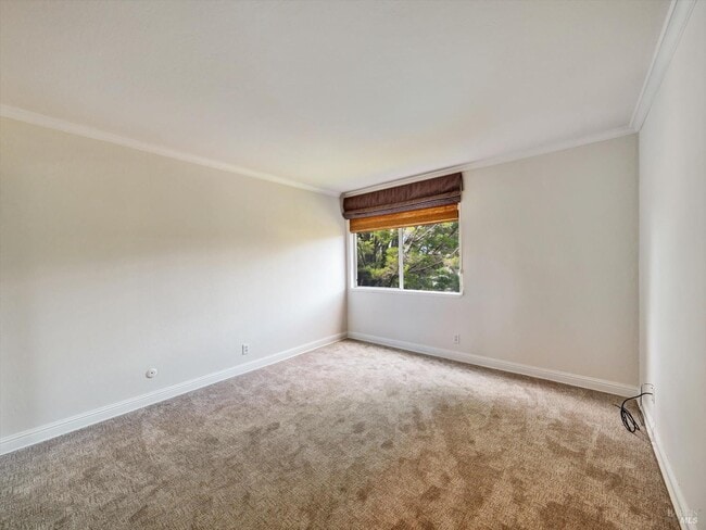 property at 367 Eden Roc Dr