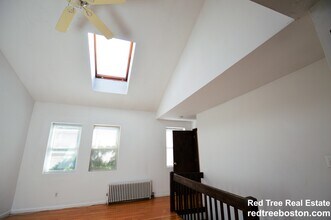 10 Shepard St in Boston, MA - Building Photo - Building Photo