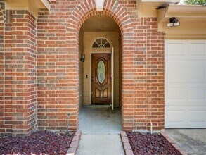 734 Winding Oak Bend in Lake Dallas, TX - Building Photo - Building Photo