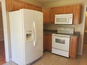 815 Yorkshire Dr in Cameron, NC - Building Photo - Building Photo