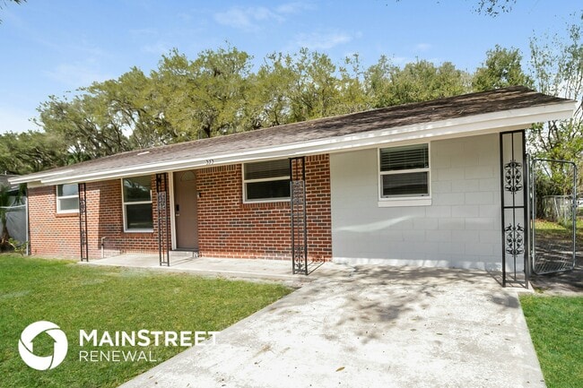 property at 535 San Lanta Cir