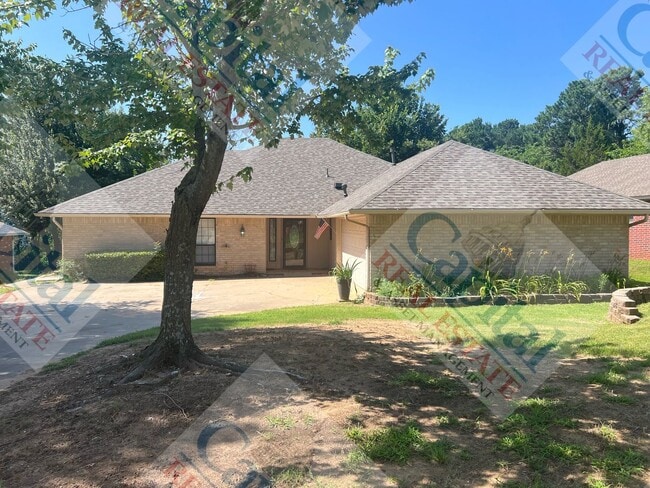 12428 Sussex Rd in Midwest City, OK - Building Photo - Building Photo