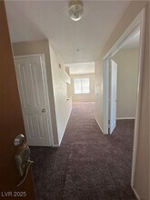 2900 Sunridge Heights Pkwy in Henderson, NV - Building Photo - Building Photo