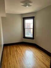 1439 N Ridgeway Ave in Chicago, IL - Building Photo - Building Photo