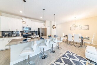 5001 Windermere Ave in Kissimmee, FL - Building Photo - Building Photo