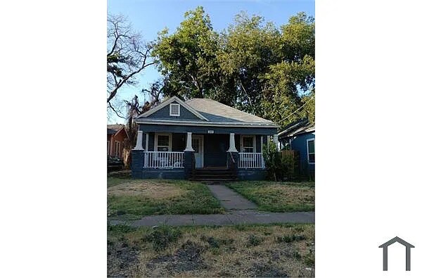 Room in House on Delmar St in San Antonio, TX - Building Photo