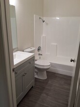 240-48 W San Marcos Blvd in San Marcos, CA - Building Photo - Building Photo