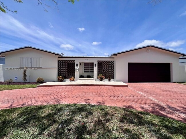 property at 1710 SW 98th Ct