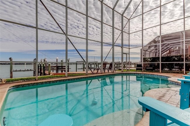 218 Sand Key Estates Dr in Clearwater, FL - Building Photo - Building Photo