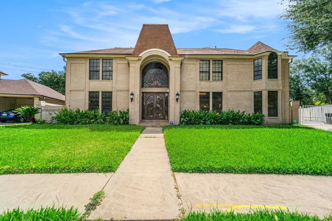 1743 Randons Point Dr in Sugar Land, TX - Building Photo