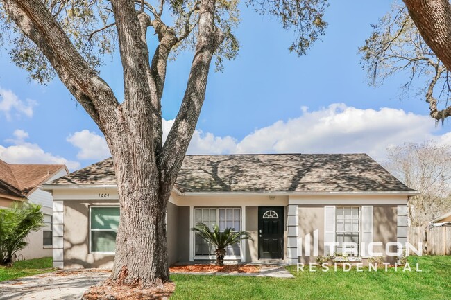 property at 1624 Crossridge Dr
