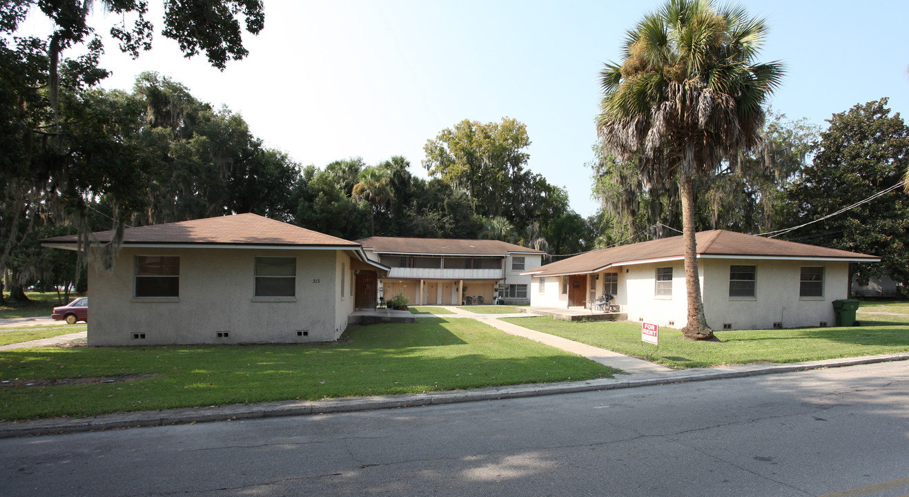 131 Laurel St in Palatka, FL - Building Photo