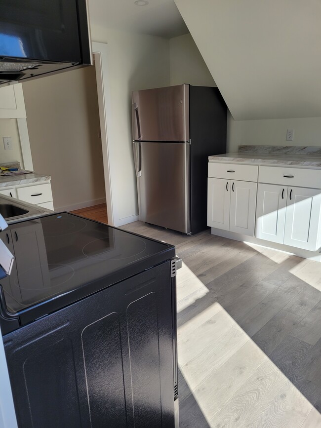 34 Park St, Unit #1 in South Paris, ME - Building Photo - Building Photo