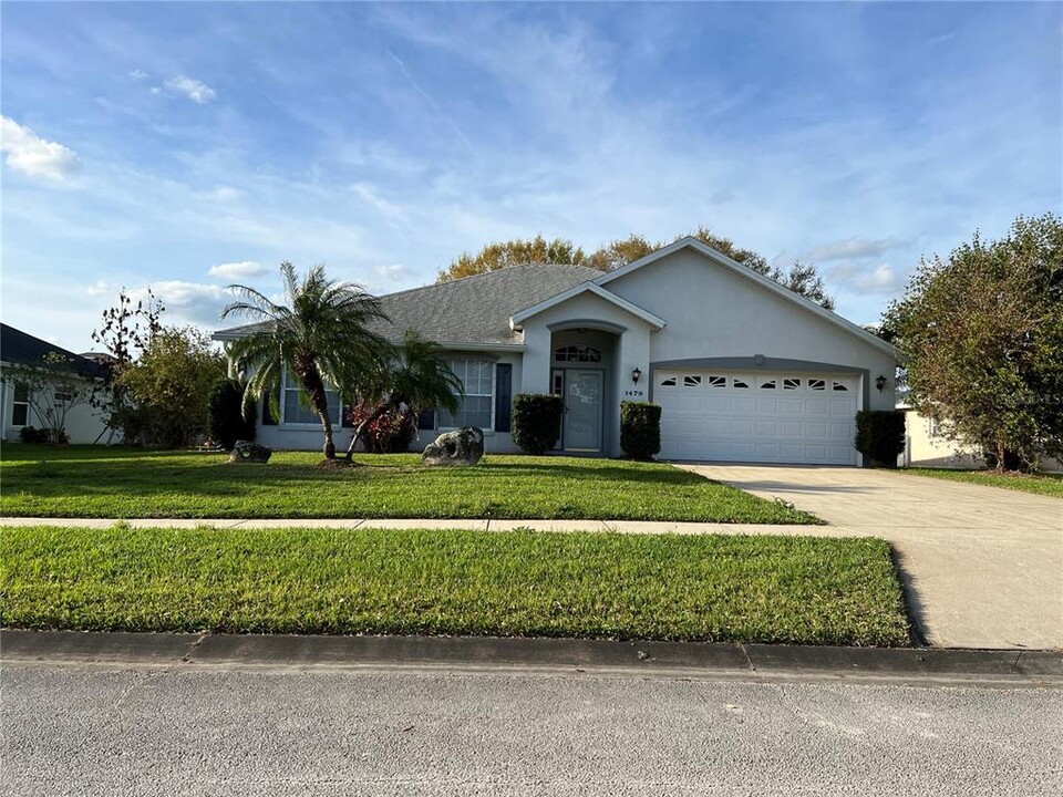 1479 Surrey Park Dr in Port Orange, FL - Building Photo