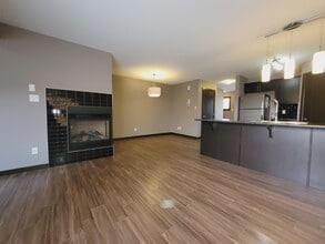 1114-1175 175 St SW in Edmonton, AB - Building Photo - Building Photo