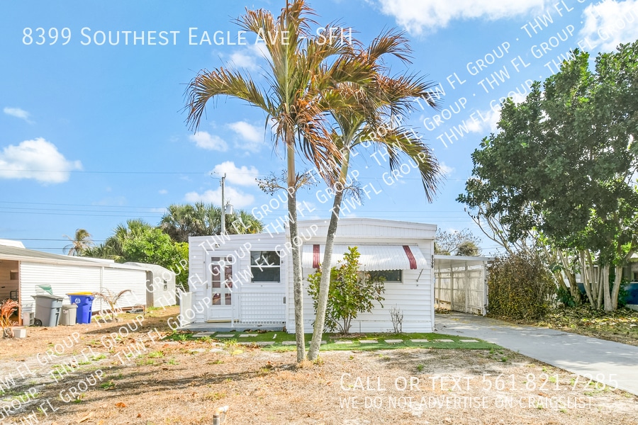 8399 SE Eagle Ave in Hobe Sound, FL - Building Photo