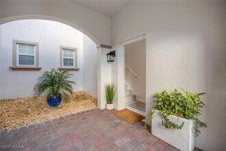 6864 Ascot Dr in Naples, FL - Building Photo - Building Photo