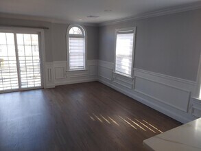 207 Avenue B in Bayonne, NJ - Building Photo - Building Photo