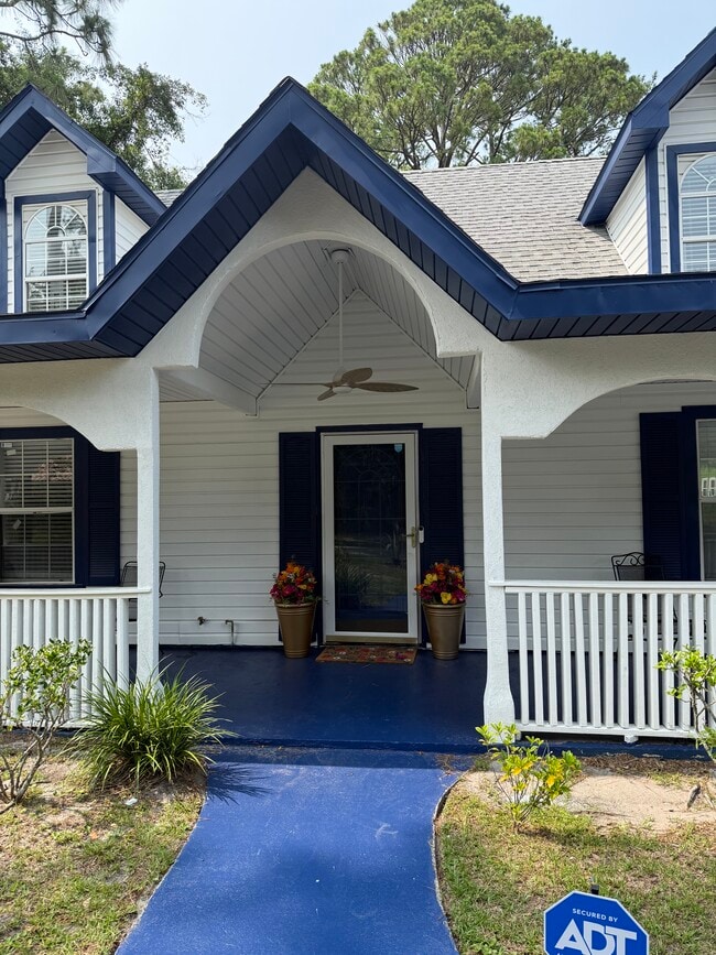 property at 117 Baybridge Dr