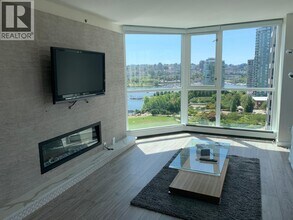 289 Drake St in Vancouver, BC - Building Photo - Building Photo