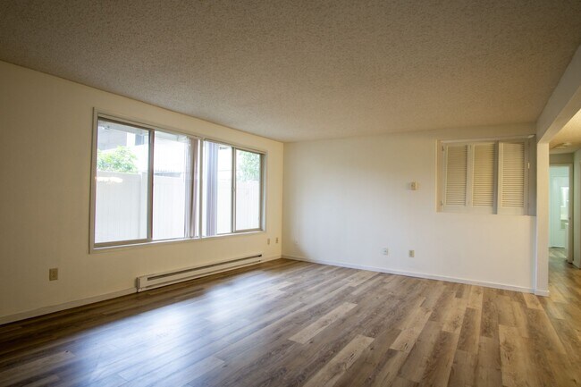 9128 SW Becker Dr-Unit -9128 in Portland, OR - Building Photo - Building Photo
