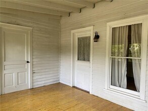 101 1st Ave NW in Lilburn, GA - Building Photo - Building Photo