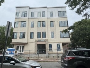 300 Franklin St, Unit 2 in Cambridge, MA - Building Photo - Building Photo