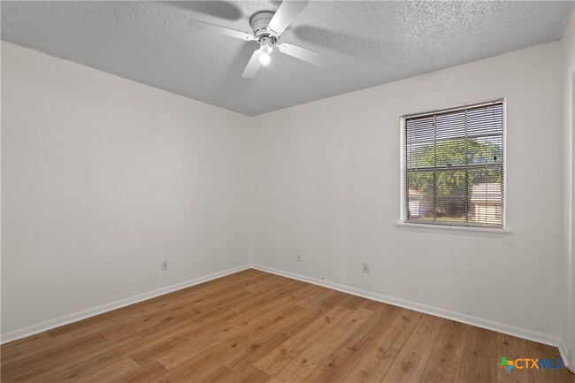 property at 904 Traci Dr